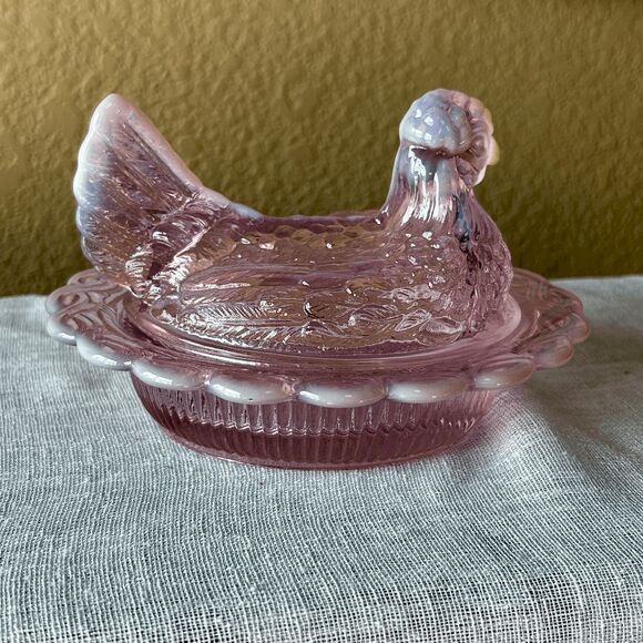 Vintage Mosser Glass Pink Opalescent Hen on Nest Dish – USA Made - Picture 6 of 6